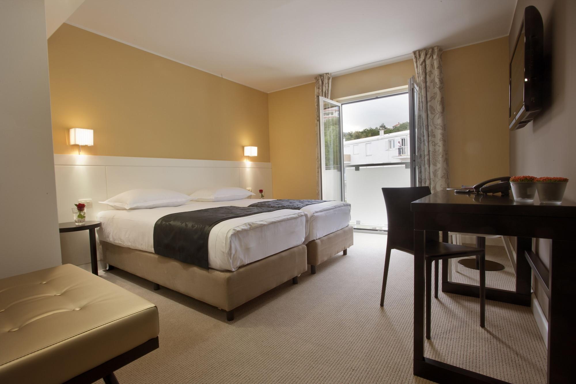 Hotel Laurus - Liburnia Opatija Dış mekan fotoğraf