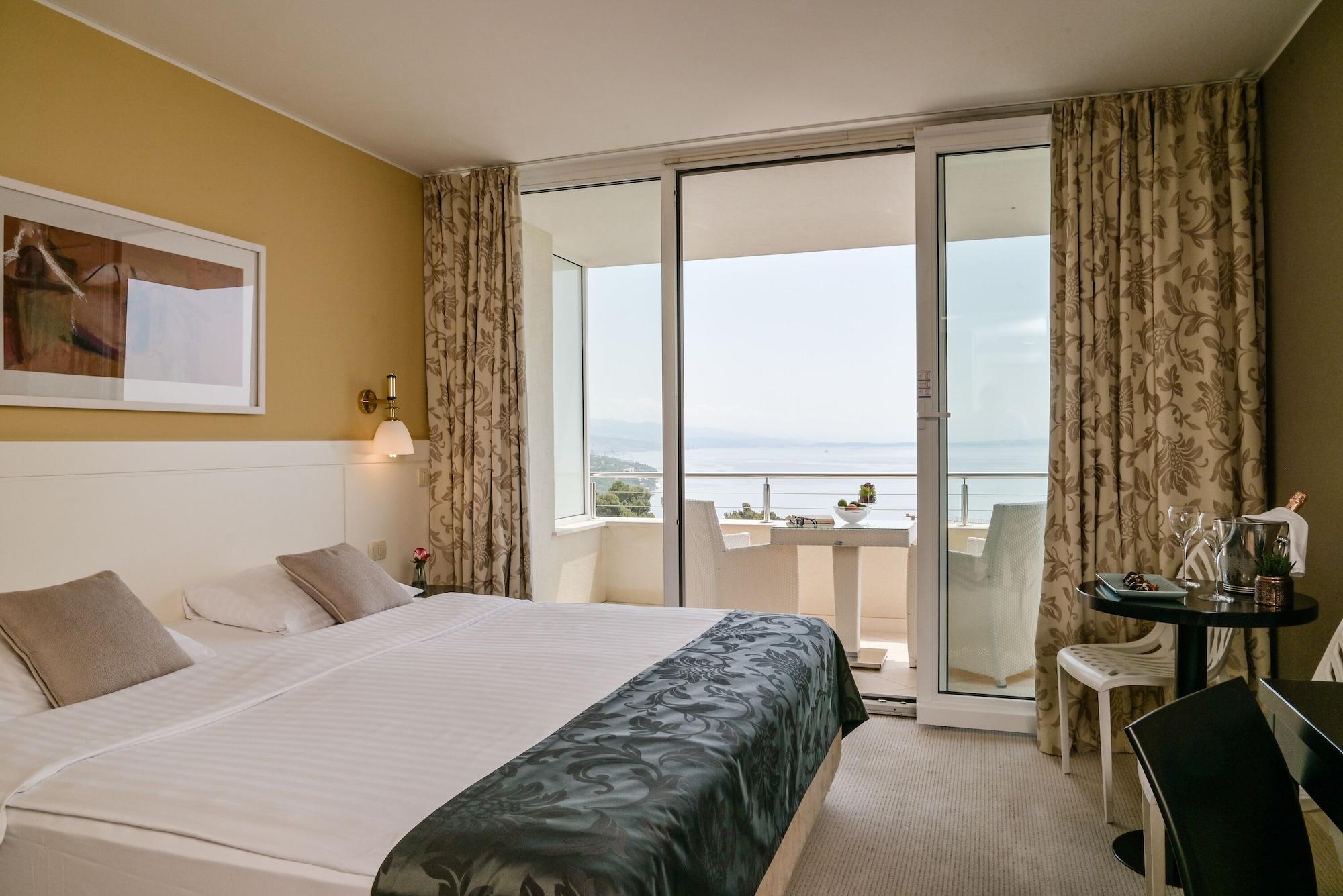 Hotel Laurus - Liburnia Opatija Dış mekan fotoğraf