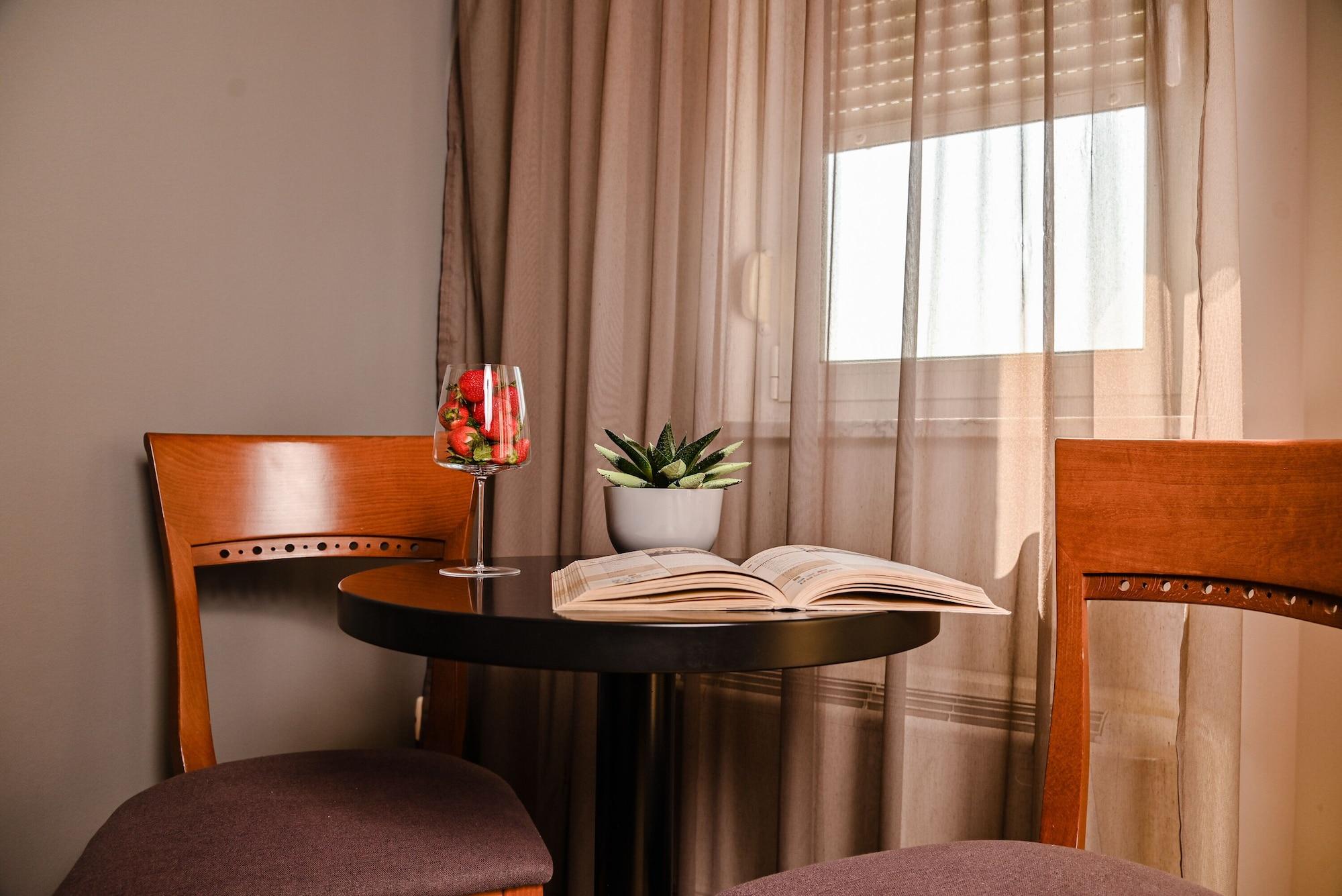 Hotel Laurus - Liburnia Opatija Dış mekan fotoğraf