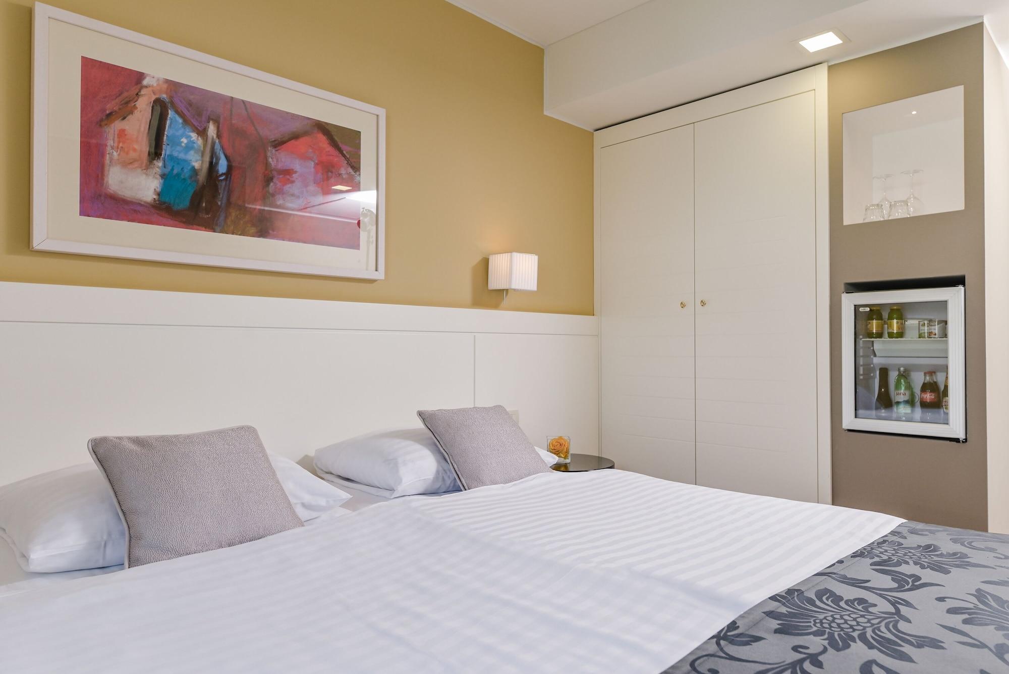 Hotel Laurus - Liburnia Opatija Dış mekan fotoğraf