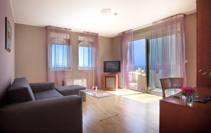 Hotel Laurus - Liburnia Opatija Dış mekan fotoğraf