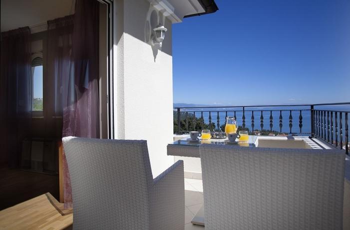 Hotel Laurus - Liburnia Opatija Dış mekan fotoğraf
